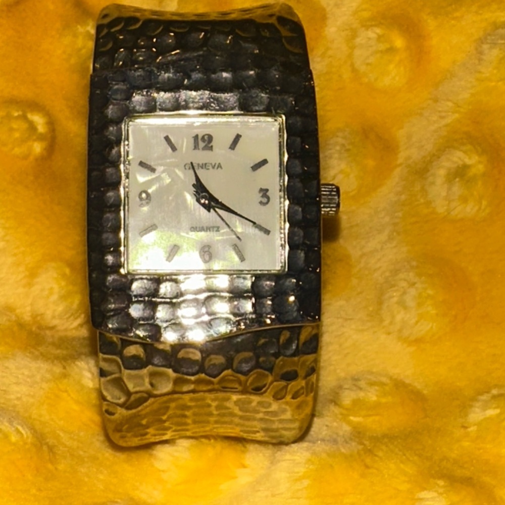Geneva Silver and Black Textured Watch